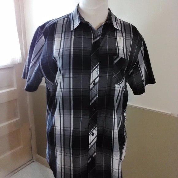Tony Hawk Other - Tony Hawk Button Front Shirt sz L